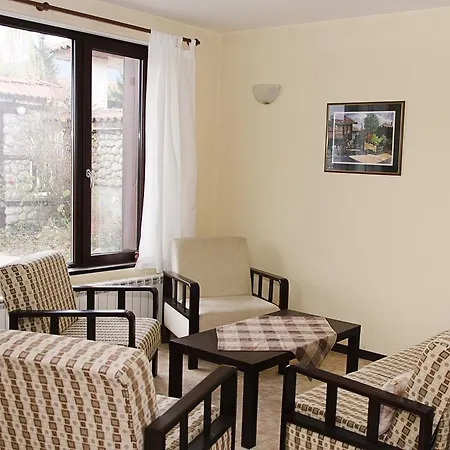 Вилла Snownest Villas *