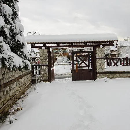 Вилла Snownest Villas *